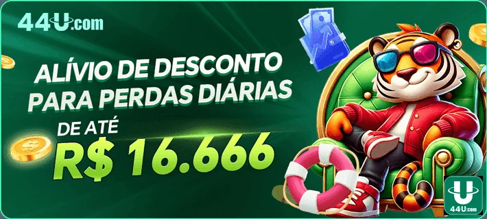 Jogador satisfeito aproveitando cashback atraente