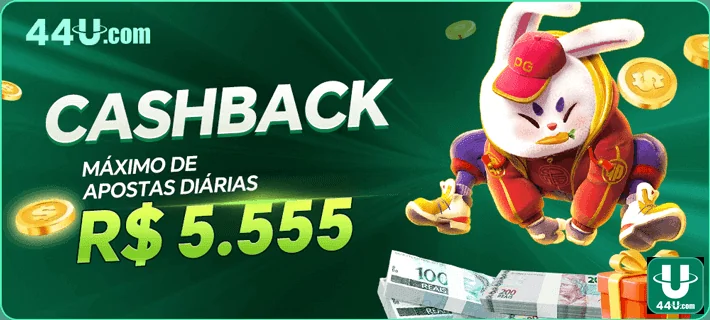 Jogador desfrutando cashback em slot games VIP